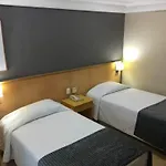 Flat c/ ótima localização